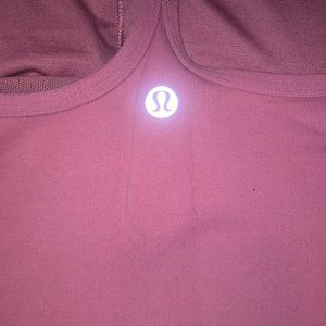 Lululemon pink work out top
